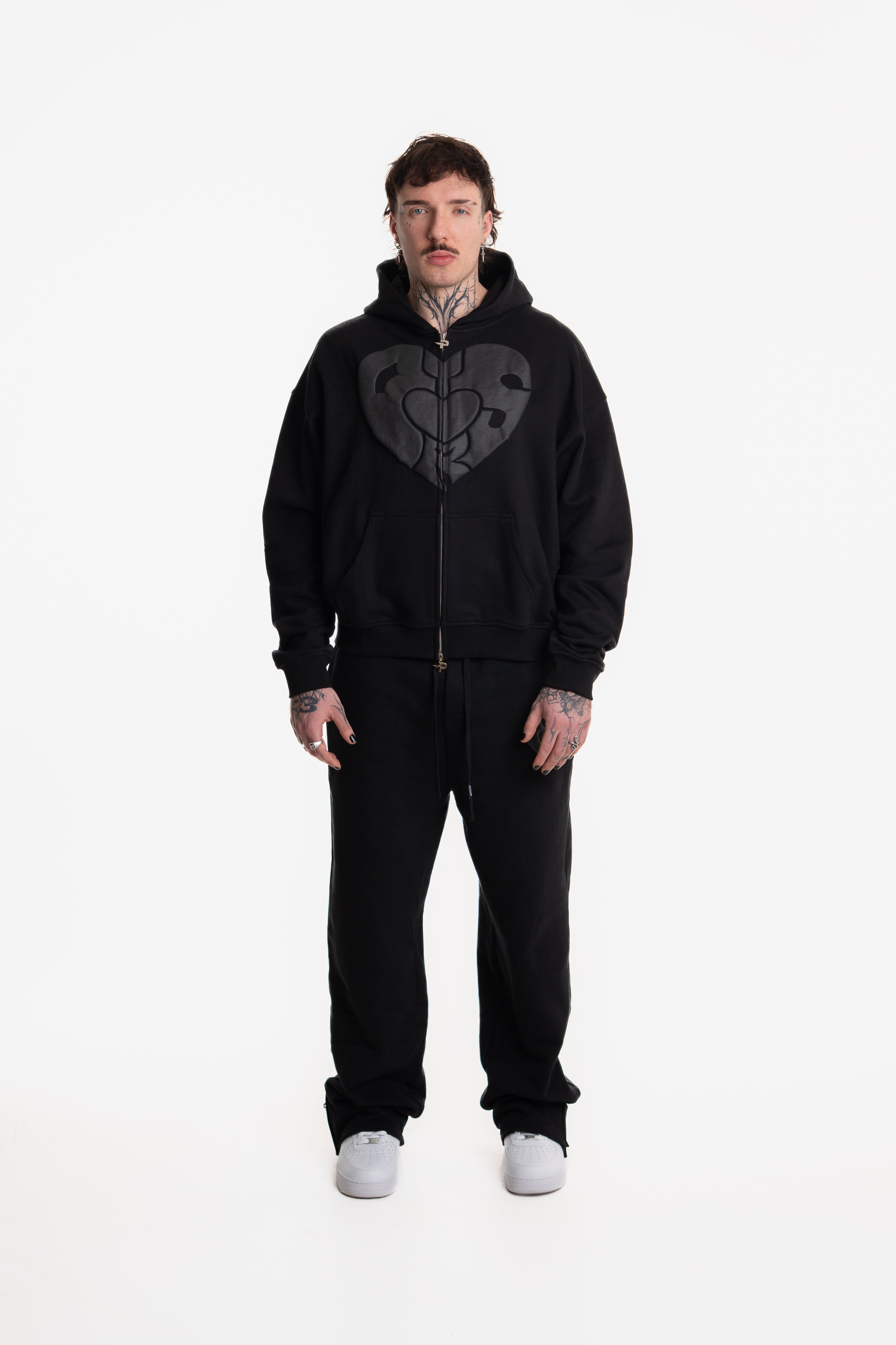 ZIP HEM JOGGER BLACK