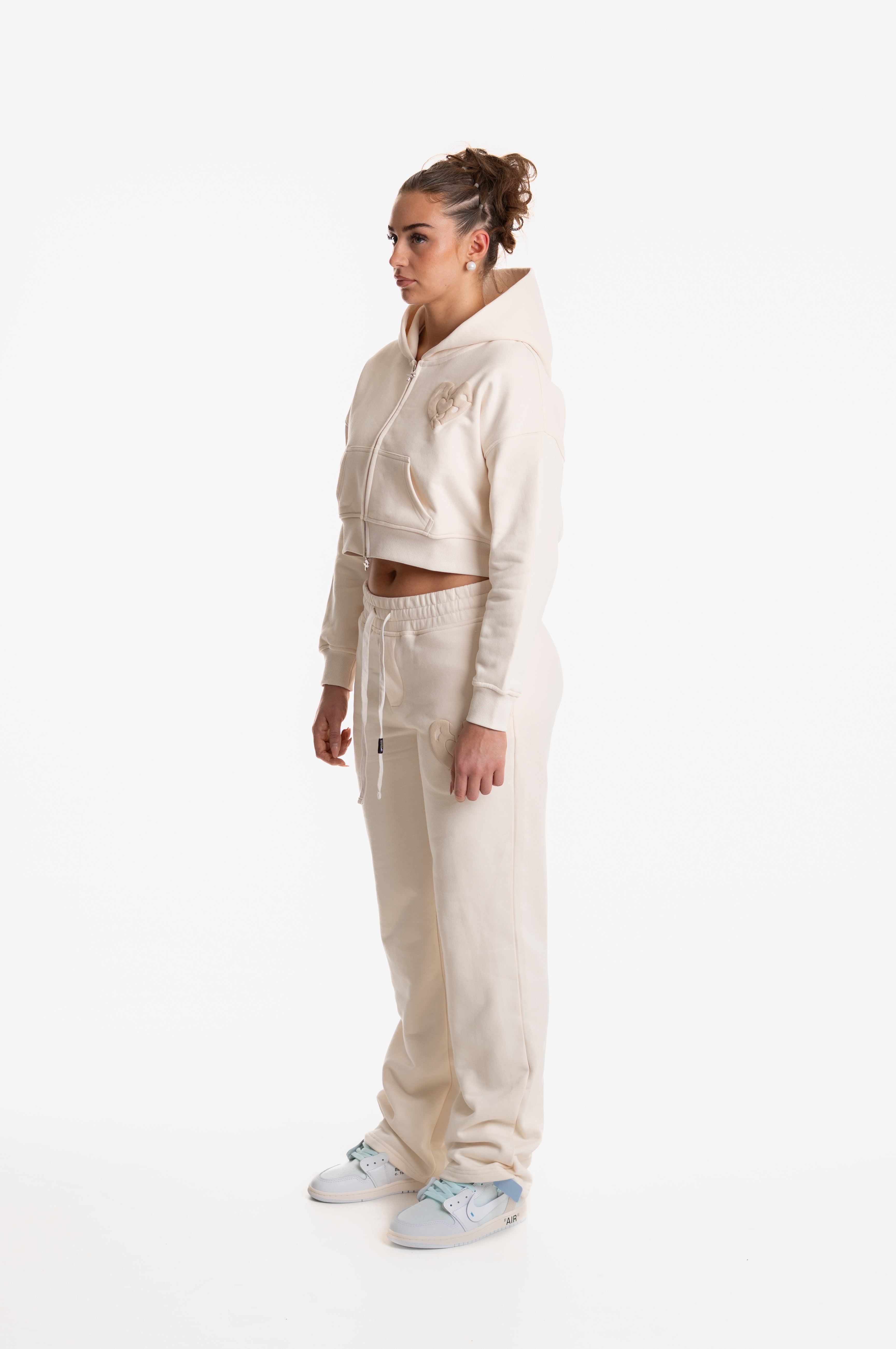 WOMENS JOGGER CREAM
