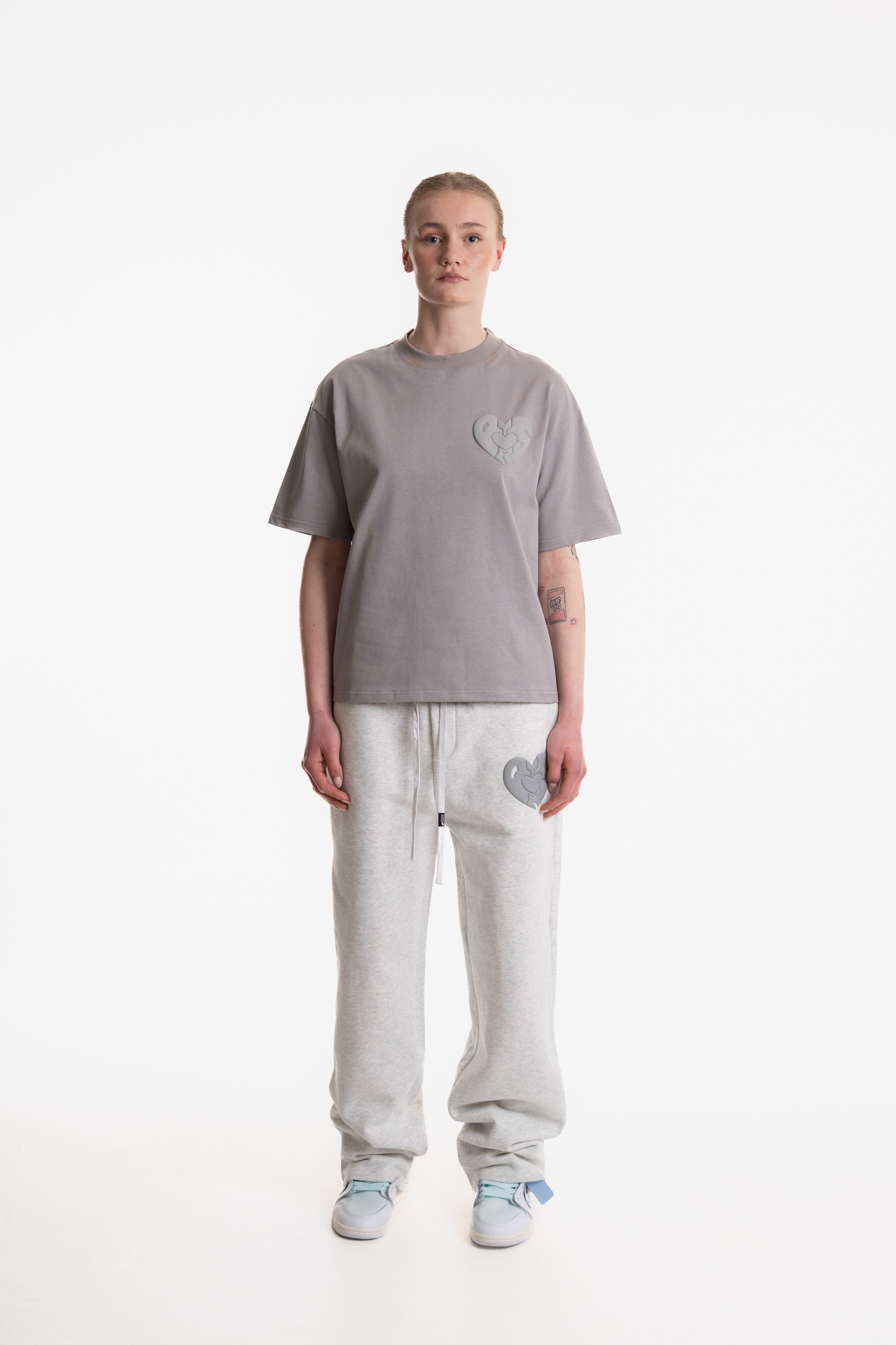 PERSON PRINTED T-SHIRT GREY