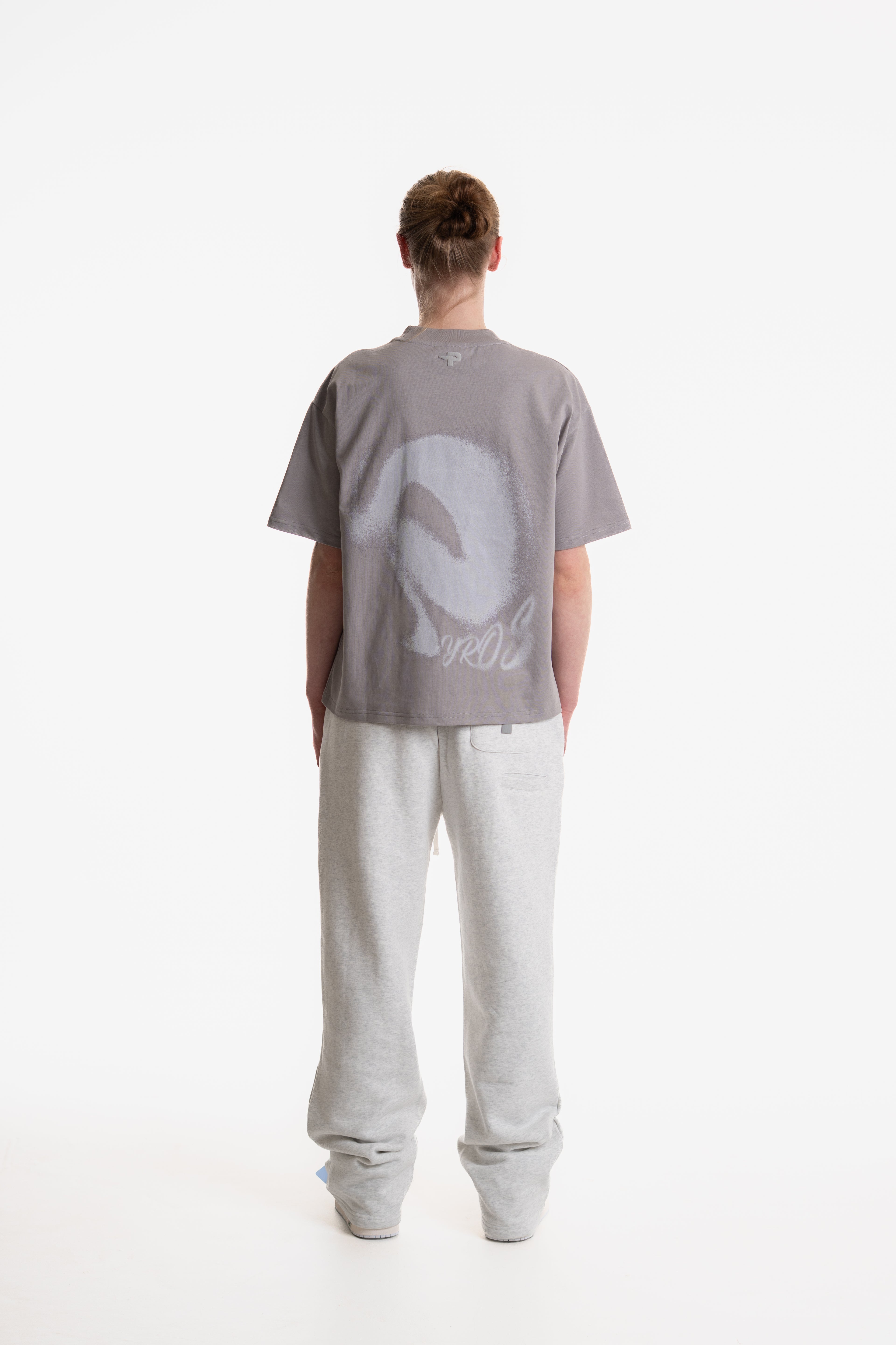 PERSON PRINTED T-SHIRT GREY